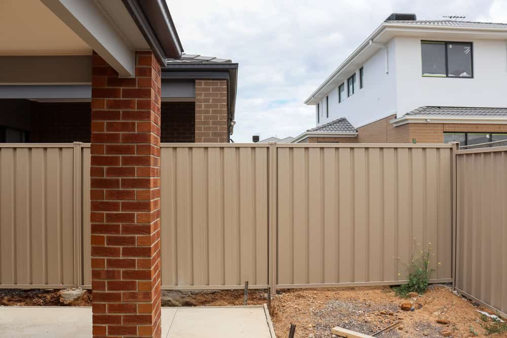 What Are My Rights When My Neighbor Owns the Wall I Want to Paint Bournemouth?